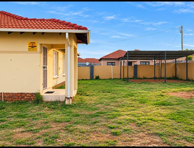 3 BEDROOM FREESTANDING FOR SALE IN BERGSIG